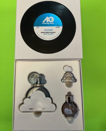 ARIANA GRANDE CLOUD GIFT SET 3.4OZ, TRAVEL SIZE, MINI SHOWER GEL